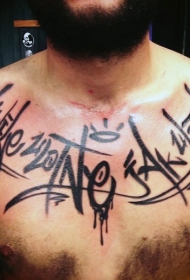 胸部彩色涂鸦风格字母纹身图案