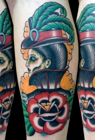 old school彩色帽子和玫瑰女人纹身图案