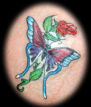 美丽的蝴蝶玫瑰彩绘纹身图案