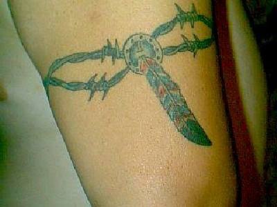 北美土著倒钩藤蔓羽毛纹身图案