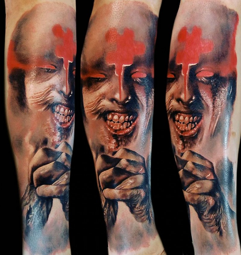 腿部彩色恐怖风格毛骨悚然的怪物脸纹身