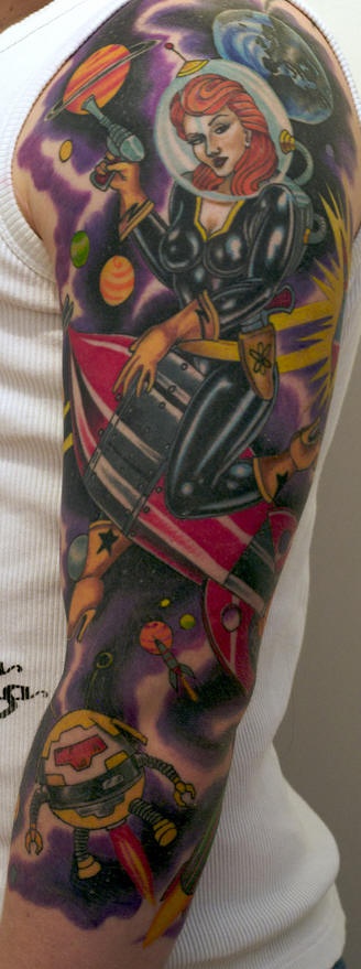 花臂复古未来主题袖纹身图案