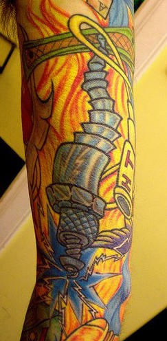 花臂彩色机械袖纹身图案