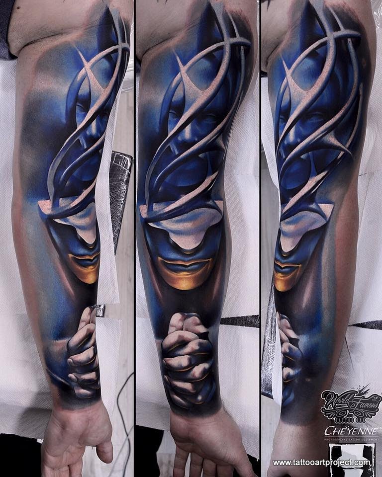 New School彩色祈祷的女人纹身图案