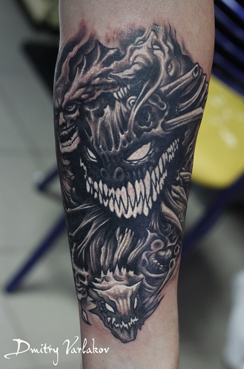 小臂邪恶的卡通怪物纹身图案