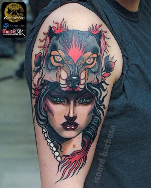 肩部新的学校风格的彩色肖像纹身图案