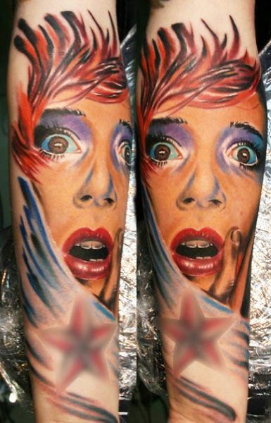 old school五彩的害怕女人肖像手臂纹身图案