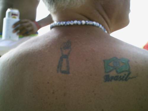 背部阿根廷国旗彩色纹身图案