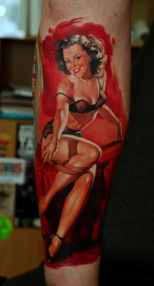 手臂彩色可爱性感女郎纹身图案