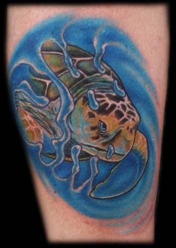 海里游泳的乌龟彩绘纹身图案