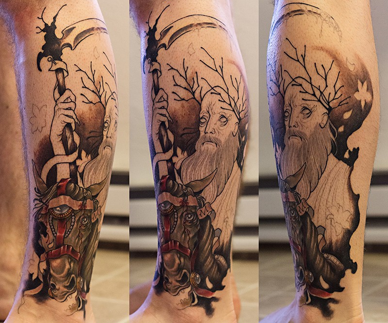 小腿雕刻风格个性幻想男子与马纹身图案