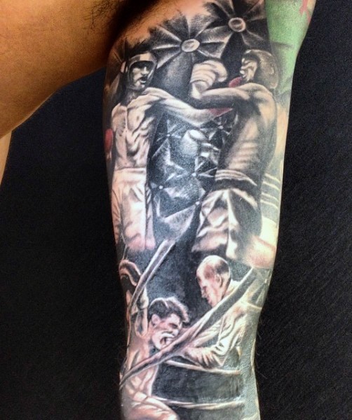 手臂黑白拳击手打斗场景纹身图案