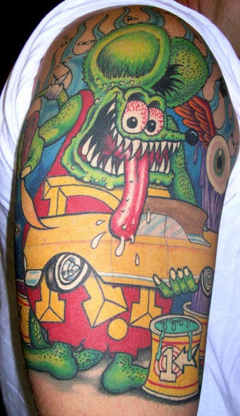 手臂卡通老鼠和黄色汽车纹身图案