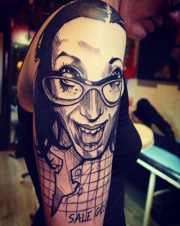 大臂old school黑色有趣的眼镜女人纹身图案