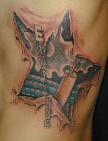 腰侧彩色五角星撕皮纹身图案