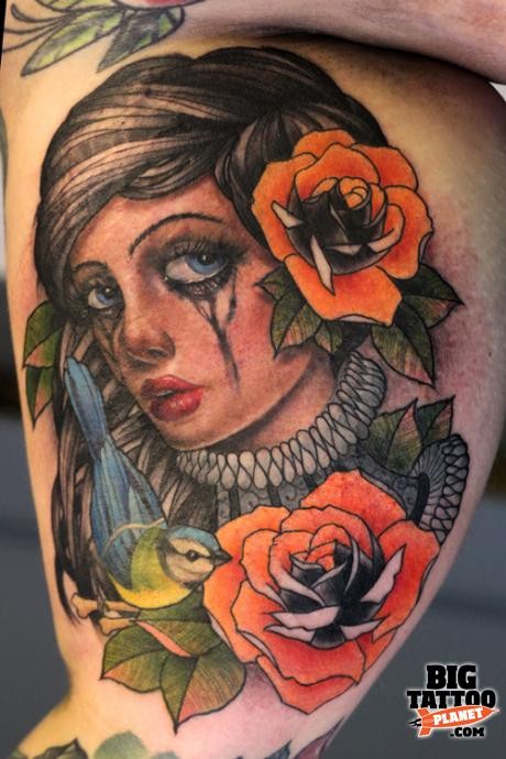 new school哭泣的女人肖像花朵和鸟纹身图案