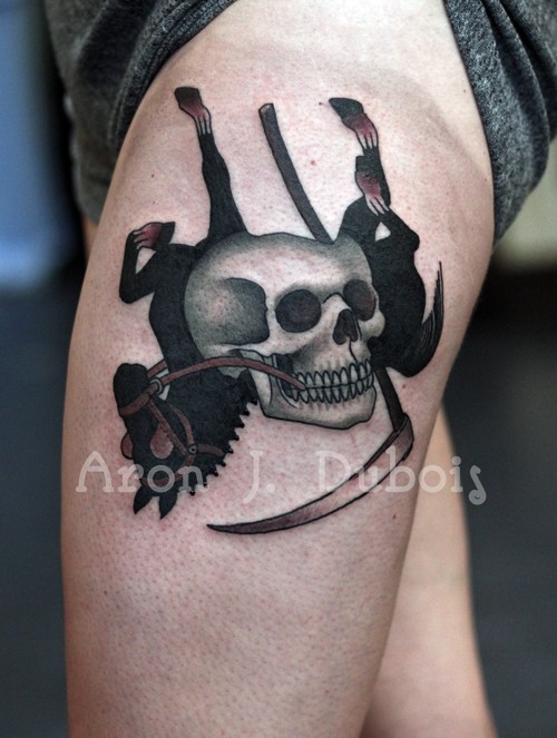 大腿卡通马与头骨彩色纹身图案