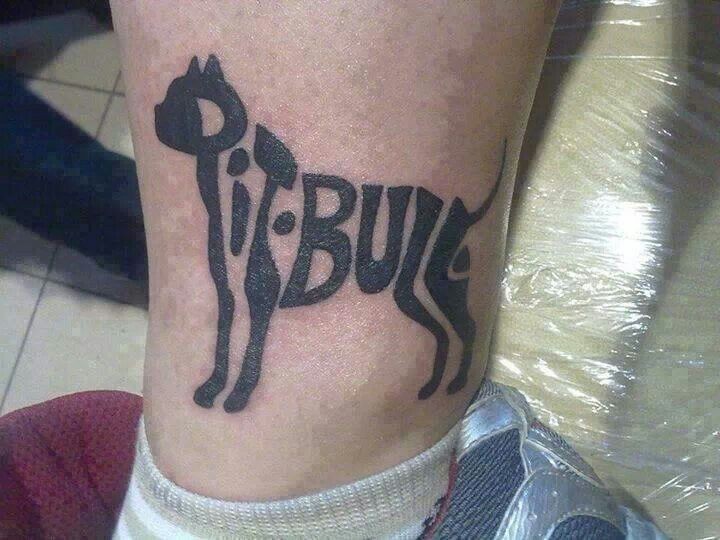 小腿有趣的狗形刻字纹身图案