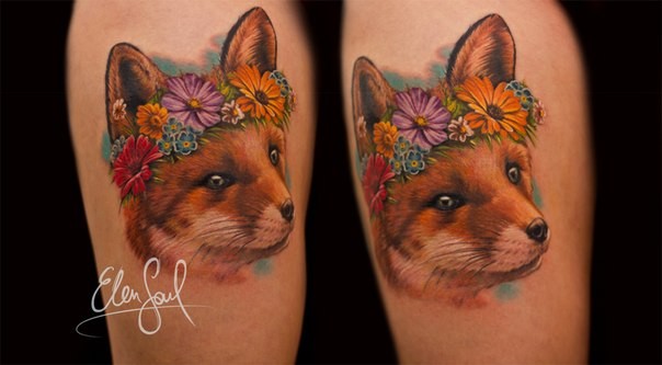 肩部逼真好看的彩色狐狸头纹身图案