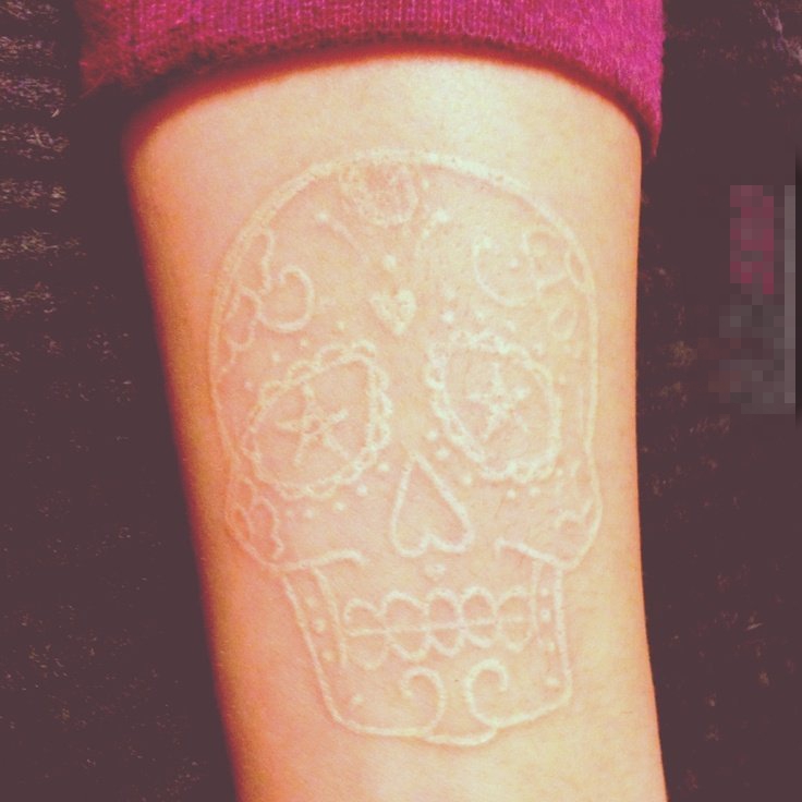 女生喜爱的个性白色几何简单线条隐形纹身图案