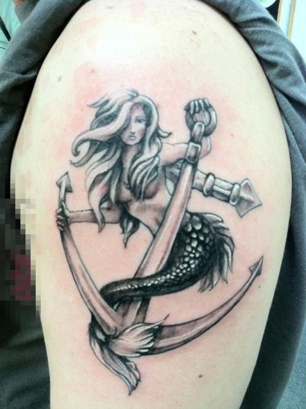 童话故事里的唯美性感美人鱼创意个性纹身图案
