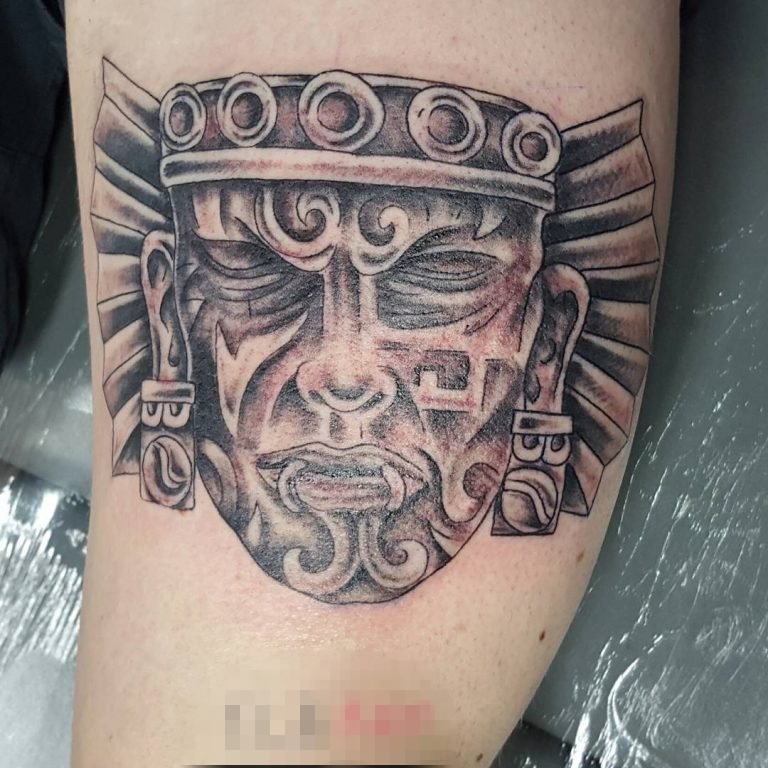 神秘的黑色几何线条玛雅部落图腾纹身图案