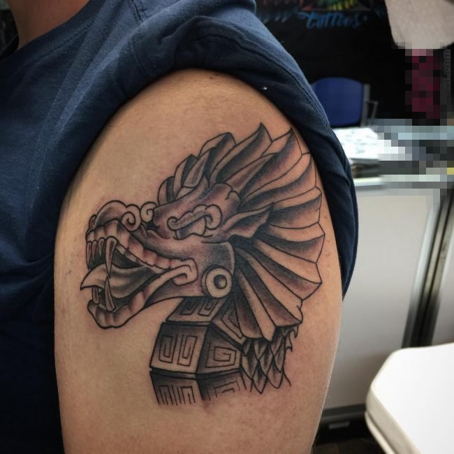 神秘的黑色几何线条玛雅部落图腾纹身图案