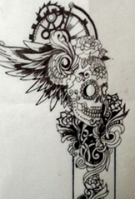 黑色线条素描创意花纹骷髅纹身手稿