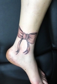 多款关于缠绕在脚踝的简单线条创意纹身图案