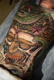 男生背部彩绘素描创意日本黑帮经典大面积满背纹身图片
