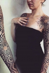 个性的黑色点刺几何线条创意纹身图案