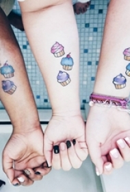 多款与自己所爱之人的简单线条同款匹配纹身图案