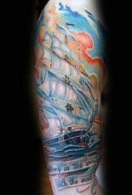 男生手臂上彩绘水彩创意帆船花臂纹身图片