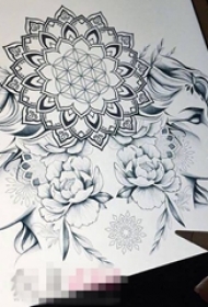 黑色线条创意梵花花纹女生唯美人像纹身手稿