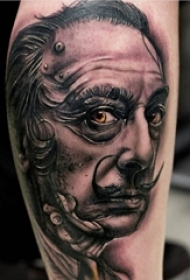 男生手臂上黑灰素描点刺技巧创意男生人物纹身图片