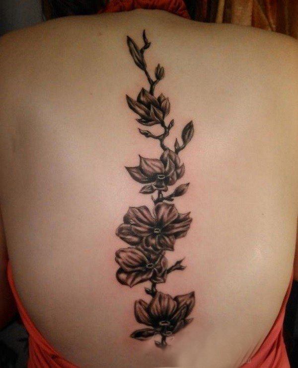 多款关于性感的后背上黑色抽象线条脊柱纹身图案