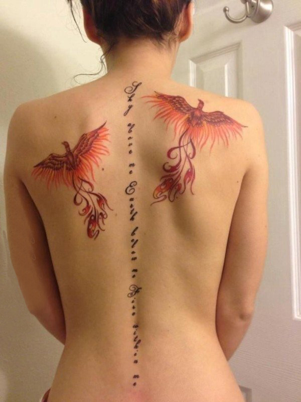 多款关于性感的后背上黑色抽象线条脊柱纹身图案