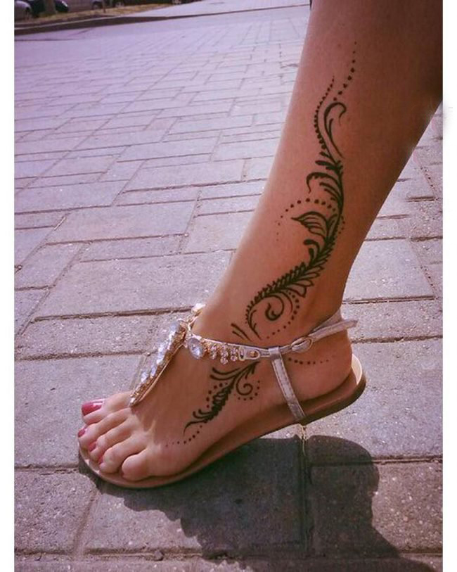 文艺精致的唯美曼海蒂花纹纹身图案