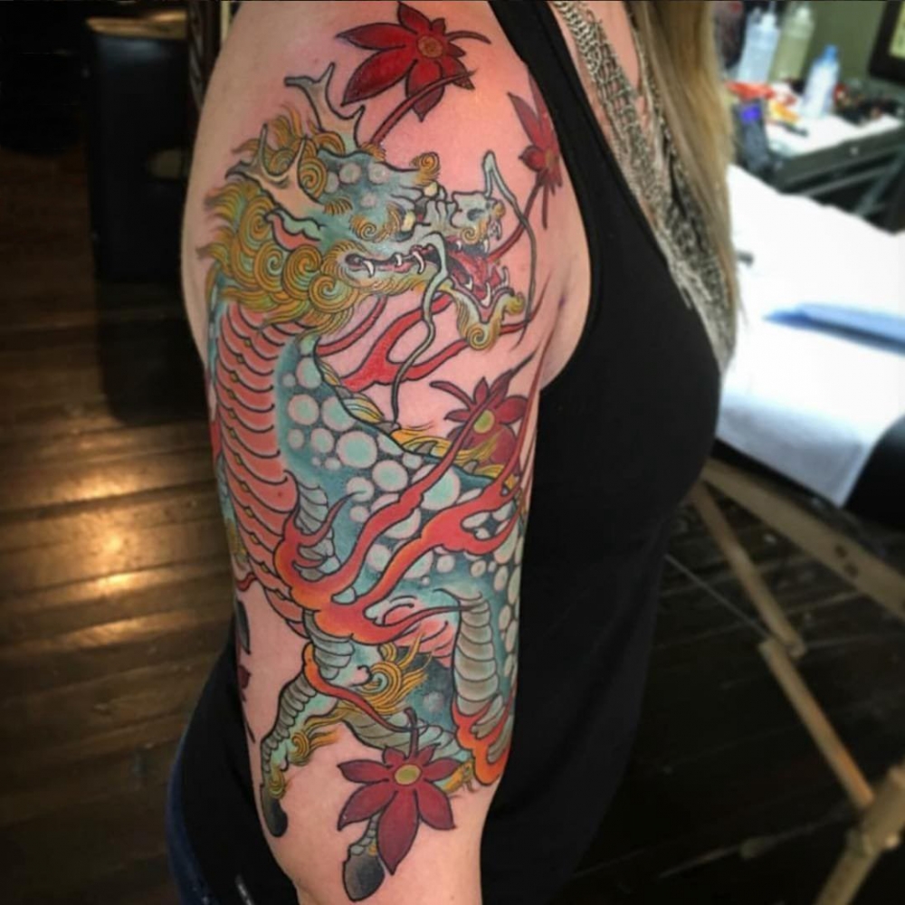 传统瑞兽彩绘抽象线条麒麟纹身图案