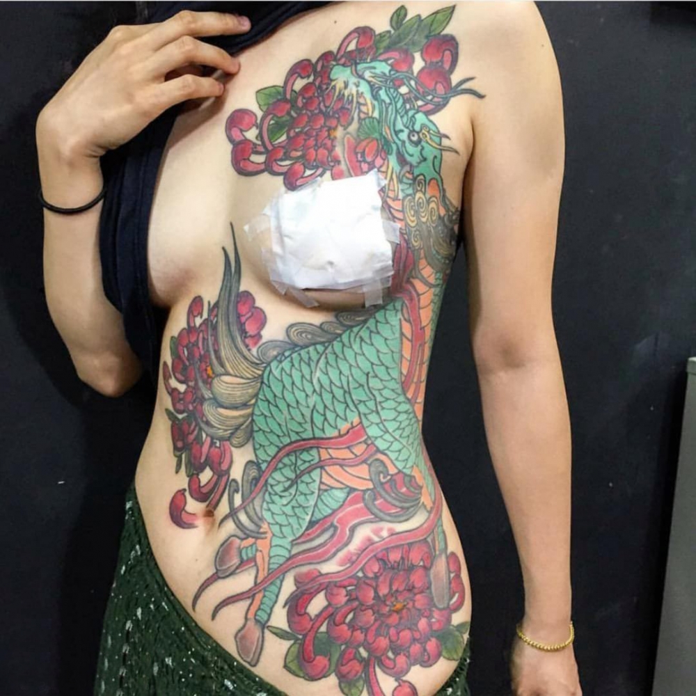 传统瑞兽彩绘抽象线条麒麟纹身图案