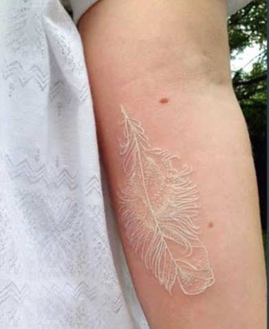 适合女生的白色简单线条唯美隐形纹身图案