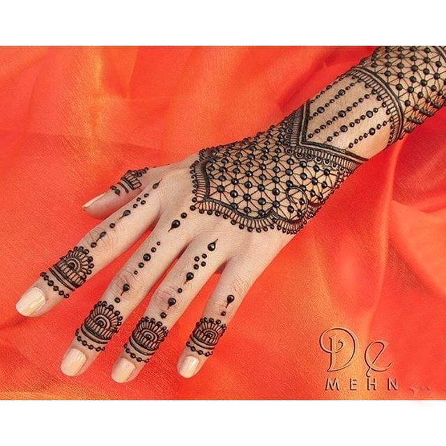 迷人的黑色几何元素简单线条创意曼海蒂纹身图案