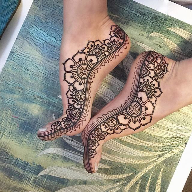 迷人的黑色几何元素简单线条创意曼海蒂纹身图案