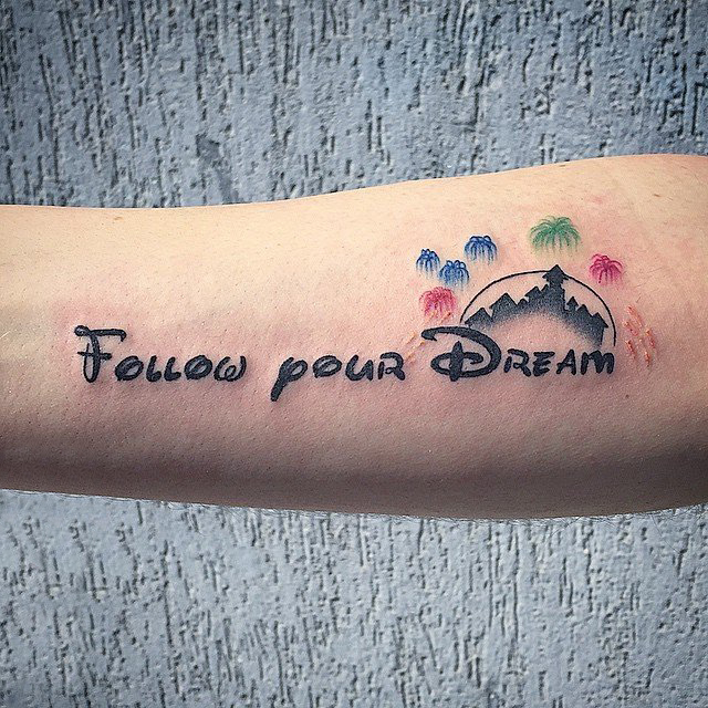 创意十足的黑色几何简单抽象线条英文纹身图案