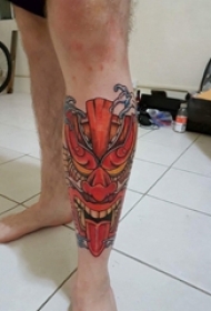 男生小腿上彩绘水彩素描创意般若霸气纹身图片