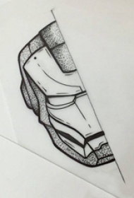 黑灰素描创意半边脸霸气漫威英雄纹身手稿