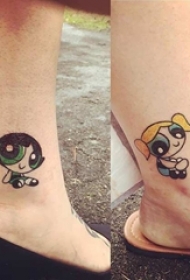闺蜜小腿上彩绘水彩素描创意可爱卡通纹身图片