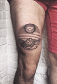 巍峨的个性点刺技巧抽象线条山脉风景纹身图案