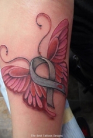 女生手臂上彩绘水彩素描创意唯美蝴蝶纹身图片