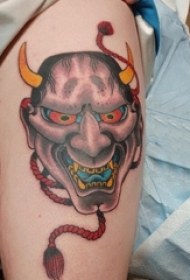 男生小腿上彩绘水彩素描创意般若纹身图片